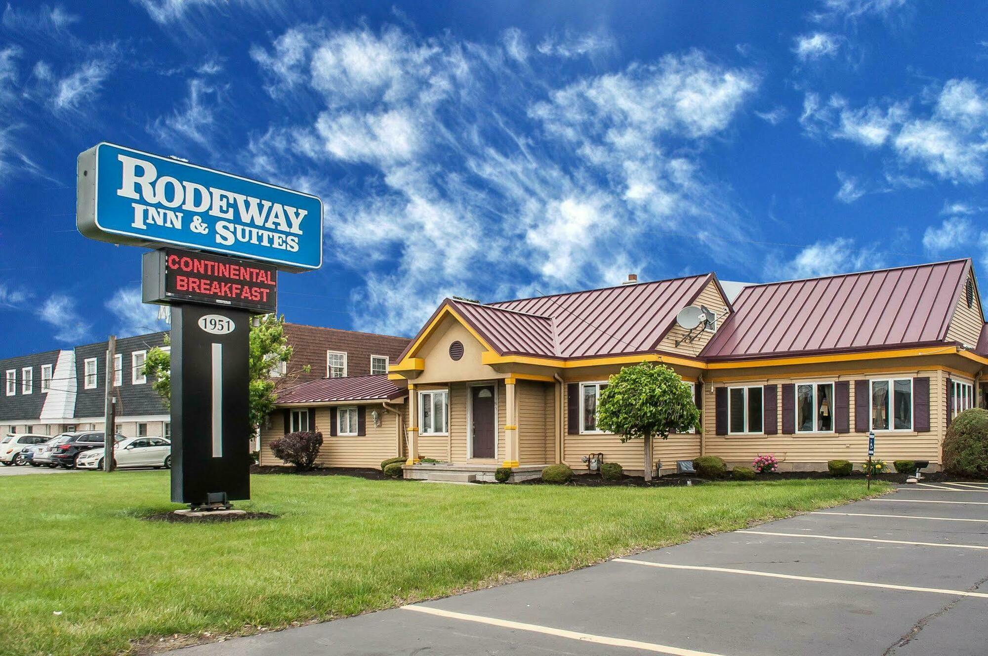 Amherst Inn & Suites Exterior photo